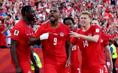 Canada chật vật phá dớp, giành điểm số đầu tiên trong lịch sử World Cup