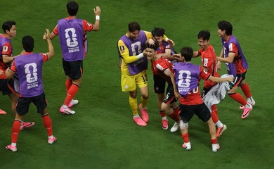Ngược dòng hạ Séc, Hàn Quốc thắng trận ra quân World Cup sau 16 năm