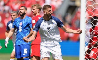Tiền đạo Bosnia tạo nên cột mốc thống kê cực hiếm tại World Cup