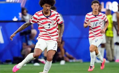 Trung vệ tuyển Mỹ lập kỷ lục chuyền bóng chưa từng thấy ở World Cup