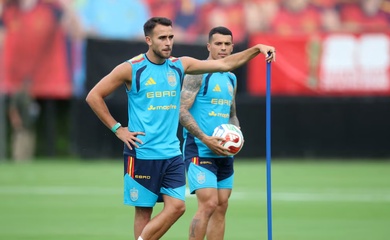 Tây Ban Nha từ khủng hoảng đến dư thừa hậu vệ phải tại World Cup