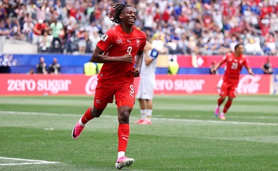 Johan Manzambi: Từ tài năng trẻ Freiburg đến ngôi sao Thuỵ Sĩ phá kỷ lục World Cup