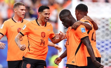 Brian Brobbey: Từ bị tống tiền, suýt bỏ lỡ World Cup đến người hùng của Hà Lan