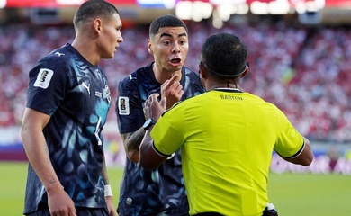 Almiron lên tiếng sau thẻ đỏ lịch sử tại World Cup vì hành vi "che miệng"