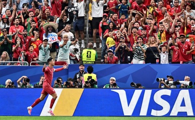 Ronaldo mất 20 năm để trở thành chân sút vĩ đại nhất lịch sử Bồ Đào Nha tại World Cup