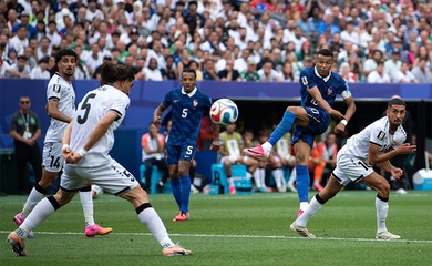 Mbappe lập cú đúp, Pháp hạ Iraq trong trận đấu World Cup kéo dài gần 4 giờ