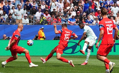 Dembele lập hat-trick có một không hai ở World Cup trong kỷ nguyên hiện đại