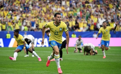 Martinelli đóng vai người hùng ở phút 90+6 đưa Brazil vào vòng 1/8