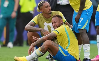 Neymar bật khóc, trở thành cầu thủ Brazil thứ hai dự 4 kỳ World Cup mà không vô địch