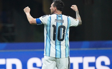 Messi được chấm điểm 9 sau những khoảnh khắc kỳ diệu giúp Argentina ngược dòng