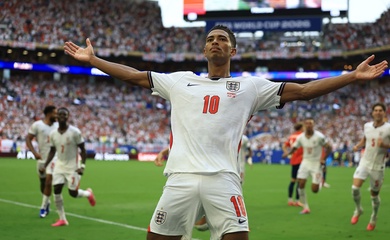 Bellingham biến thành người hùng giúp tuyển Anh ngược dòng vào bán kết World Cup
