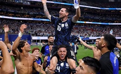 Lionel Messi và nghệ thuật "bẻ cong trận đấu"