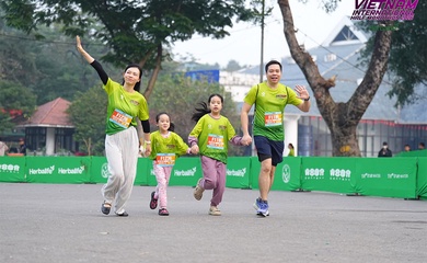 Bài toán dịch chuyển “số lượng người tập” thành “số người sẵn sàng chi trả”