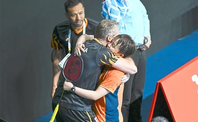 "Lột xác" đơn nữ cầu lông Malaysia: Khi HLV Iskandar dùng tinh thần chiến binh để giải bài toán "mắt xích yếu nhất"