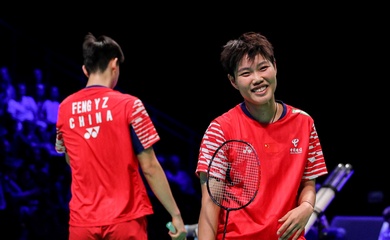 Feng Yan Zhe và Huang Dong Ping lập cú hat-trick danh hiệu liên tiếp tại giải cầu lông World Tour Finals