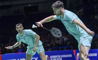 Bất ngờ tại vòng 1 cầu lông Malaysia Masters 2026: Anh em nhà Popov dừng bước sớm do quá tải thể lực