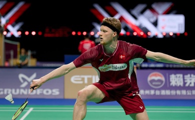 Cầu lông Thomas Cup 2026: Anders Antonsen giải bài toán áp lực, đưa Đan Mạch tiến thẳng vào tứ kết
