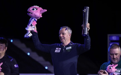 Dick Jaspers đoạt lại ngôi số 1 thế giới khi vô địch giải billiard carom 3 băng Porto World Cup 2024