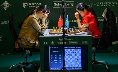 Giải cờ vua FIDE Women's Candidates 2026: Assaubayeva và Lagno bứt phá, bài học về "quản trị khủng hoảng" trên bàn cờ