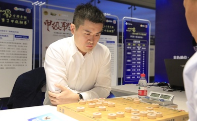 Kỳ vương Cờ tướng Trung Quốc Vương Thiên Nhất nhận tội "mua, bán cờ"