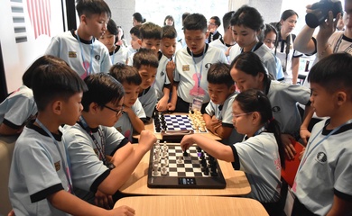 Giải cờ vua Trí tuệ và Yêu thương 2026 khép lại với những ván cờ gieo mầm niềm tin cho trẻ em yếu thế