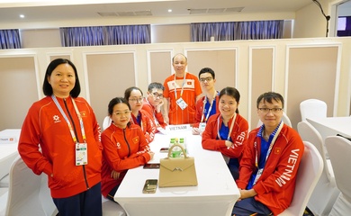 Vợ chồng Trường Sơn - Thảo Nguyên giúp cờ vua lập cú đúp, đưa đoàn Việt Nam chạm mốc 80 Vàng tại SEA Games 33