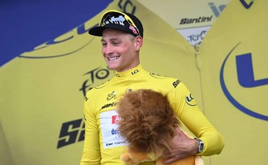 Mathieu van der Poel "xé Áo vàng" cuộc đua xe đạp Tour de France 2025 sau chiến thắng Chặng 2