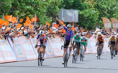 Chặng 14 xe đạp Cúp Truyền hình TP.HCM 2026: Marchuk Dzianis thắng chặng thứ 5, bùng nổ chiến dịch "Tiếp sức đường đua"