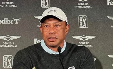 Golfer Tiger Woods tạm ngừng thi đấu sau sự cố giao thông: Khi giá trị con người vượt trên thành tích thương mại