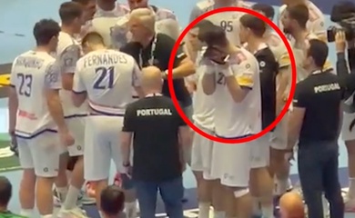 Biết tiếng Na Uy và dùng iPad, cầu thủ bóng ném Bồ Đào Nha gây tranh cãi dữ dội vì hành vi do thám đối thủ