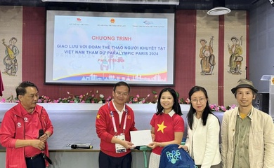 Đoàn Thể thao người khuyết tật Việt Nam dự Paralympic Paris 2024 giao lưu với kiều bào tại Pháp