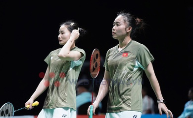 Cả hai đôi nữ cầu lông Việt Nam đều thắng, thậm chí gây sốc cho chủ nhà SEA Games 33 xếp hạng trên gần 400 bậc