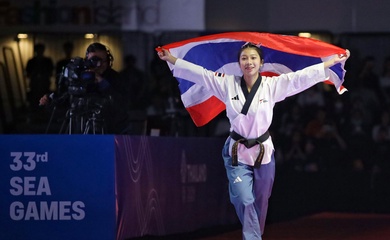 Ngôi sao trẻ Taekwondo Nano Limjittakorn giành huy chương Vàng đầu tiên cho Thái Lan tại SEA Games 33