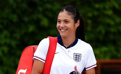 Người đẹp quần vợt Raducanu nối gót Federer sang Uniqlo?