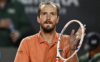 Quần vợt Rome Masters 2026: Daniil Medvedev lội ngược dòng ngoạn mục trước “hiện tượng” Martin Landaluce để vào bán kết