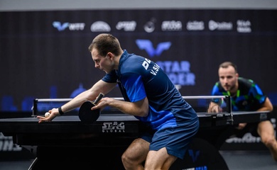 Tay vợt phải đấu loại Sidorenko loại hạt giống số 6 Gauzy ở giải bóng bàn WTT Star Contender Muscat 2025 