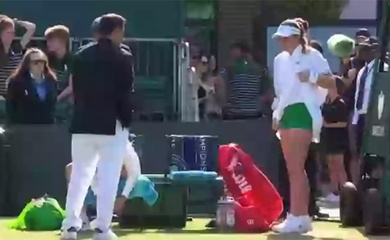 Cựu vô địch Roland Garros tốc váy phản đối do trọng tài giải quần vợt Wimbledon chất vấn về trang phục