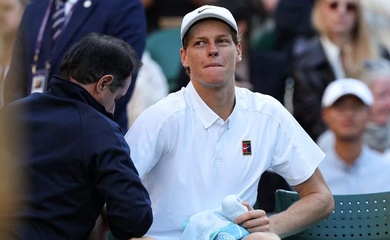 Chấn thương mới nhất của số 1 thế giới Jannik Sinner sau trận đấu quần vợt Wimbledon 2025 may mắn có thể gây sốc