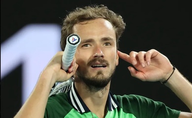 Cựu số 1 thế giới Daniil Medvedev khởi động cho giải quần vợt Úc mở rộng bằng danh hiệu tại Brisbane