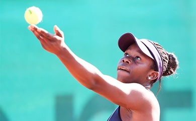 Hai tài năng trẻ Mirra Andreeva và Victoria Mboko chuẩn bị tranh tài trong trận chung kết quần vợt Adelaide