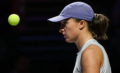 Iga Swiatek lên tiếng khi mất ngôi số 1 thế giới quần vợt đơn nữ vào tay Aryna Sabalenka năm 2025