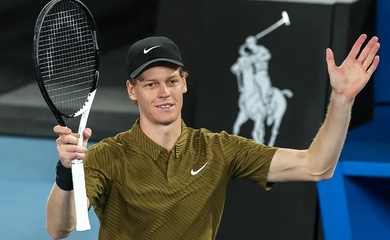 Jannik Sinner thoát hiểm sau cơn chuột rút để vượt qua Eliot Spizzirri, giành suất vào vòng 4 giải quần vợt Úc mở rộng