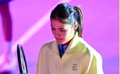 "Bông hồng lai" quần vợt Raducanu muốn định nghĩa lại thành công: Thấu hiểu quan trọng hơn bản CV huấn luyện lẫy lừng