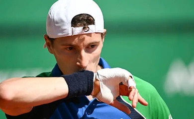 Ugo Humbert trải lòng về chấn thương "ngớ ngẩn" và quyết định tiếp tục thi đấu quần vợt ngu ngốc của mình