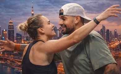 Nick Kyrgios hạ Sabalenka trong trận đấu quần vợt "kỳ lạ" nhất lịch sử: Sân thu nhỏ, mất tín hiệu