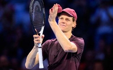 Trang phục của Jannik Sinner cho Giải quần vợt Úc mở rộng 2026 được thiết kế riêng cho ngày và đêm