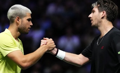 Carlos Alcaraz bất ngờ thua Cameron Norrie tại giải quần vợt Paris Masters 2025