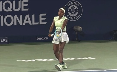 Số 2 thế giới Coco Gauff suýt phải trả giá cho cách giao bóng mới tại giải quần vợt National Bank Open 2025