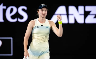 Elena Rybakina phục hận Aryna Sabalenka để giành danh hiệu quần vợt Australian Open đầu tiên