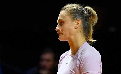 Sabalenka trải lòng sau thất bại tại giải quần vợt Úc mở rộng: "Cô ấy giỏi hơn, đội của tôi đang phải... tránh mặt tôi"